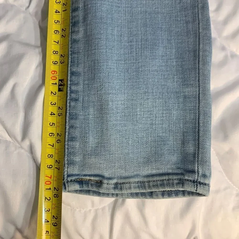 Levi’s 311 Shaping Skinny Size 28 / Inseam 28 Vintage Y2K